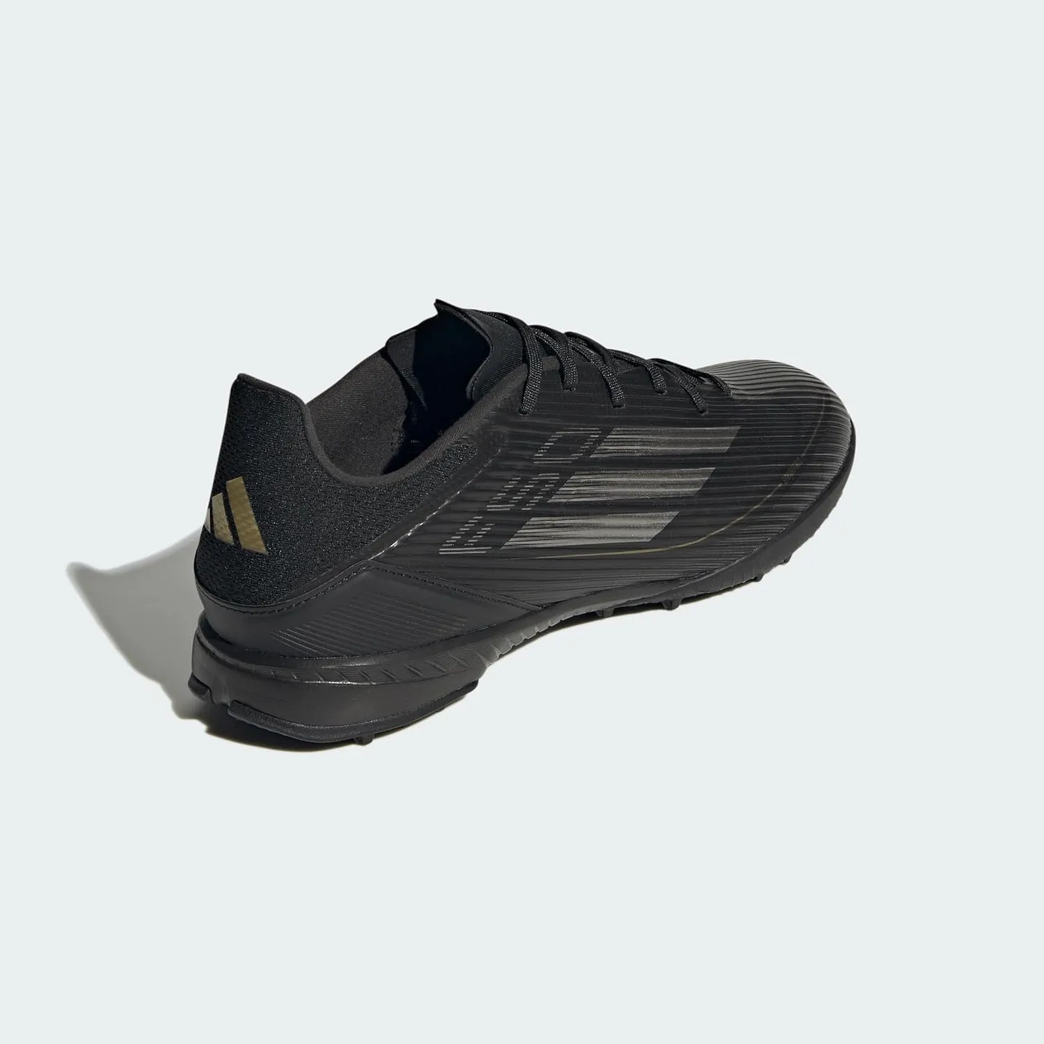 adidas Unisex-Adult F50 League Turf Sneaker, EU