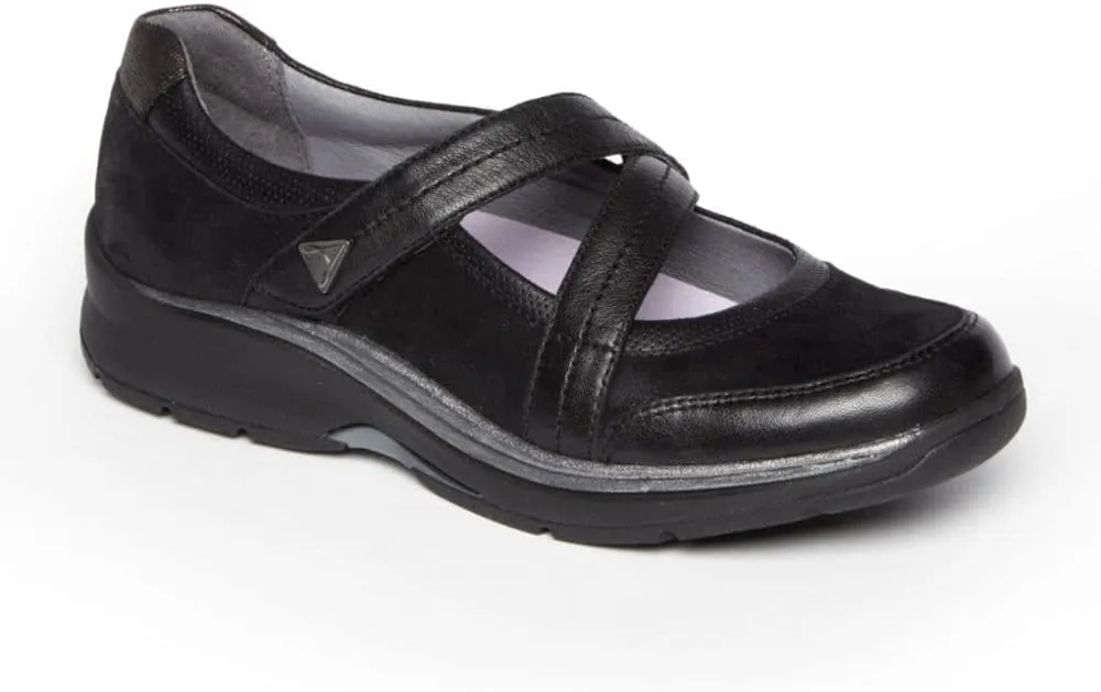 Aravon Women's Pyper Cross Strap Sneaker