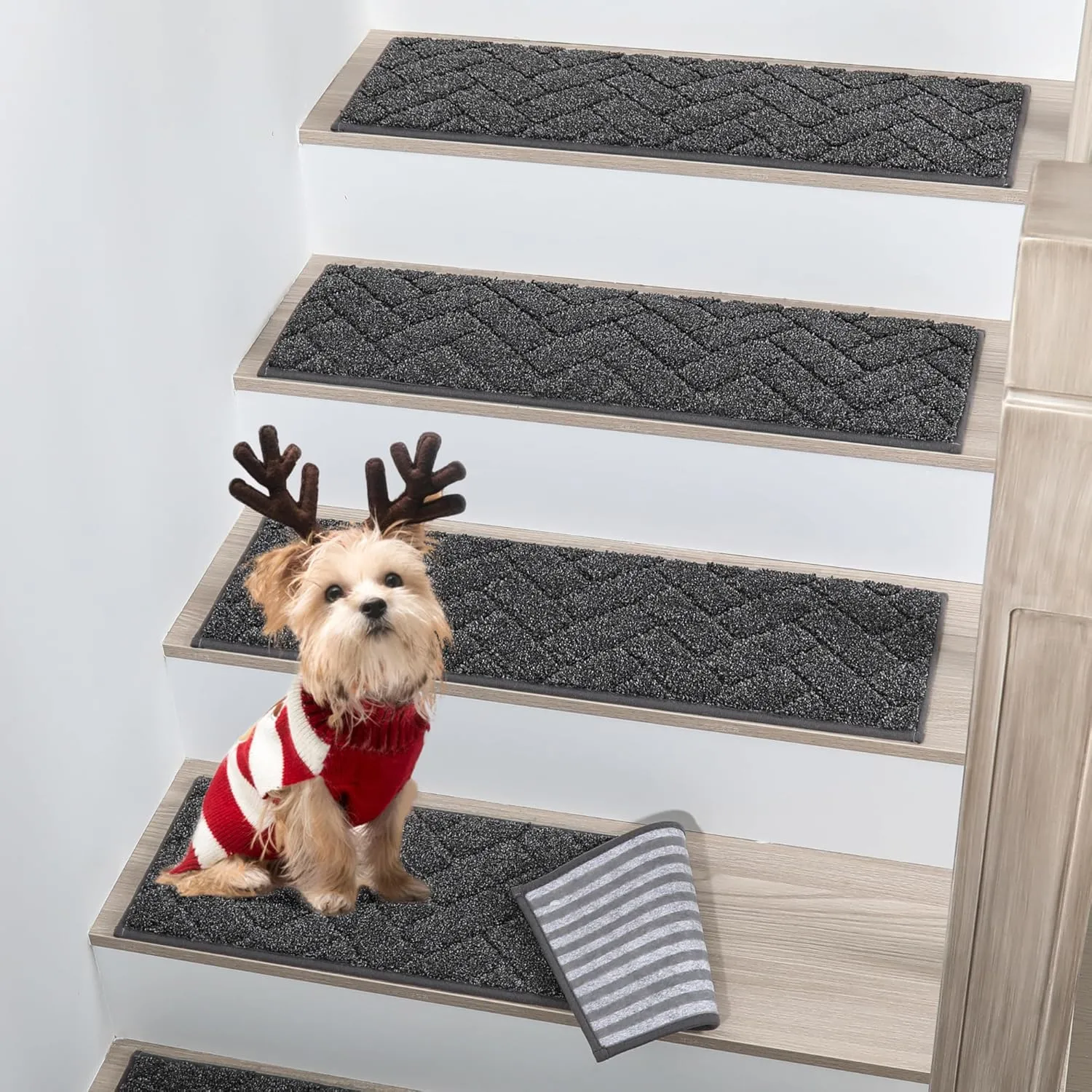 BEQHAUSE Stair Treads Non Slip Stair Runners Step Carpet Mat for Wooden Steps Indoor Machine Washable 28inX9in Edging Polyester Soft Stair Rugs for Kids Elders Pets with TPE Backing(Black,15pcs)