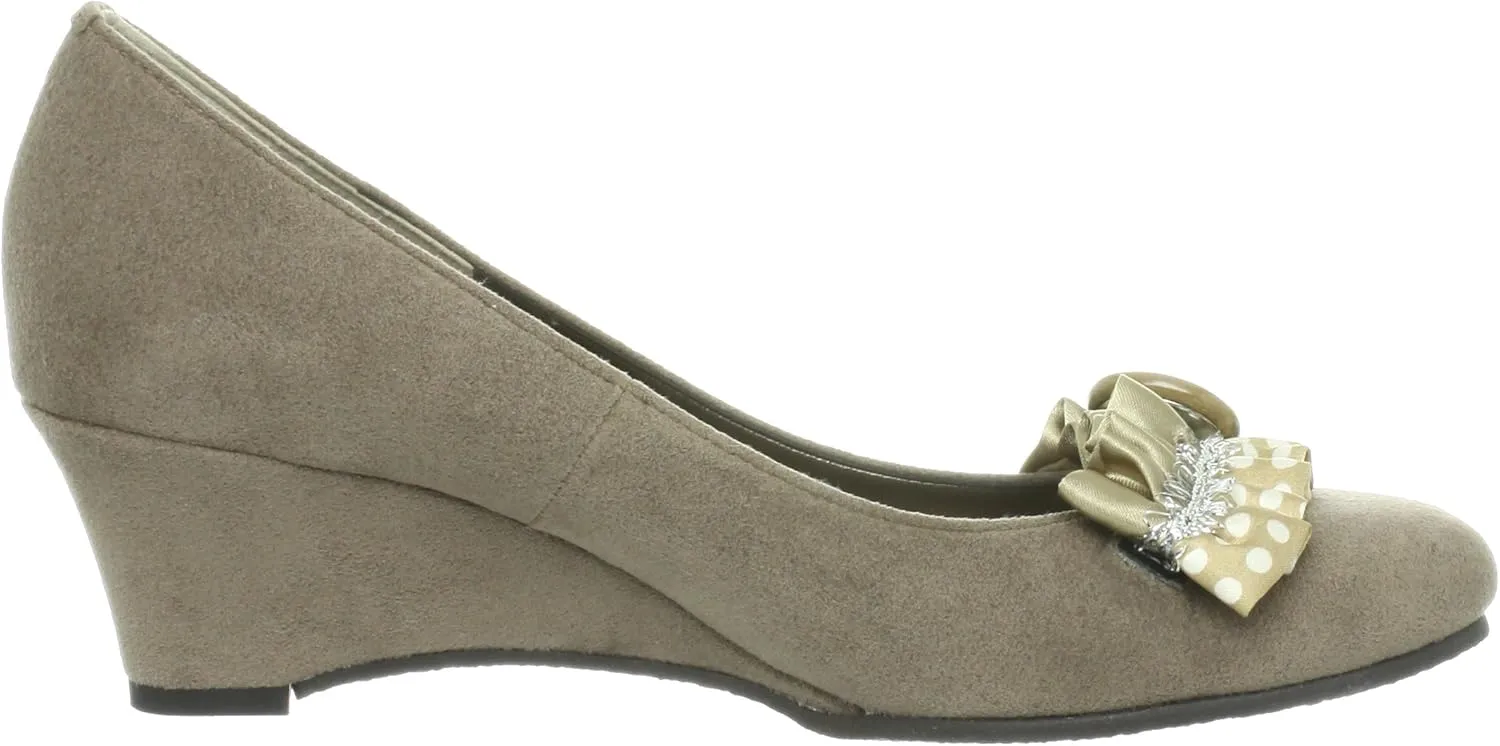 Betty Club 10208853419 Gathered Wedge Pumps