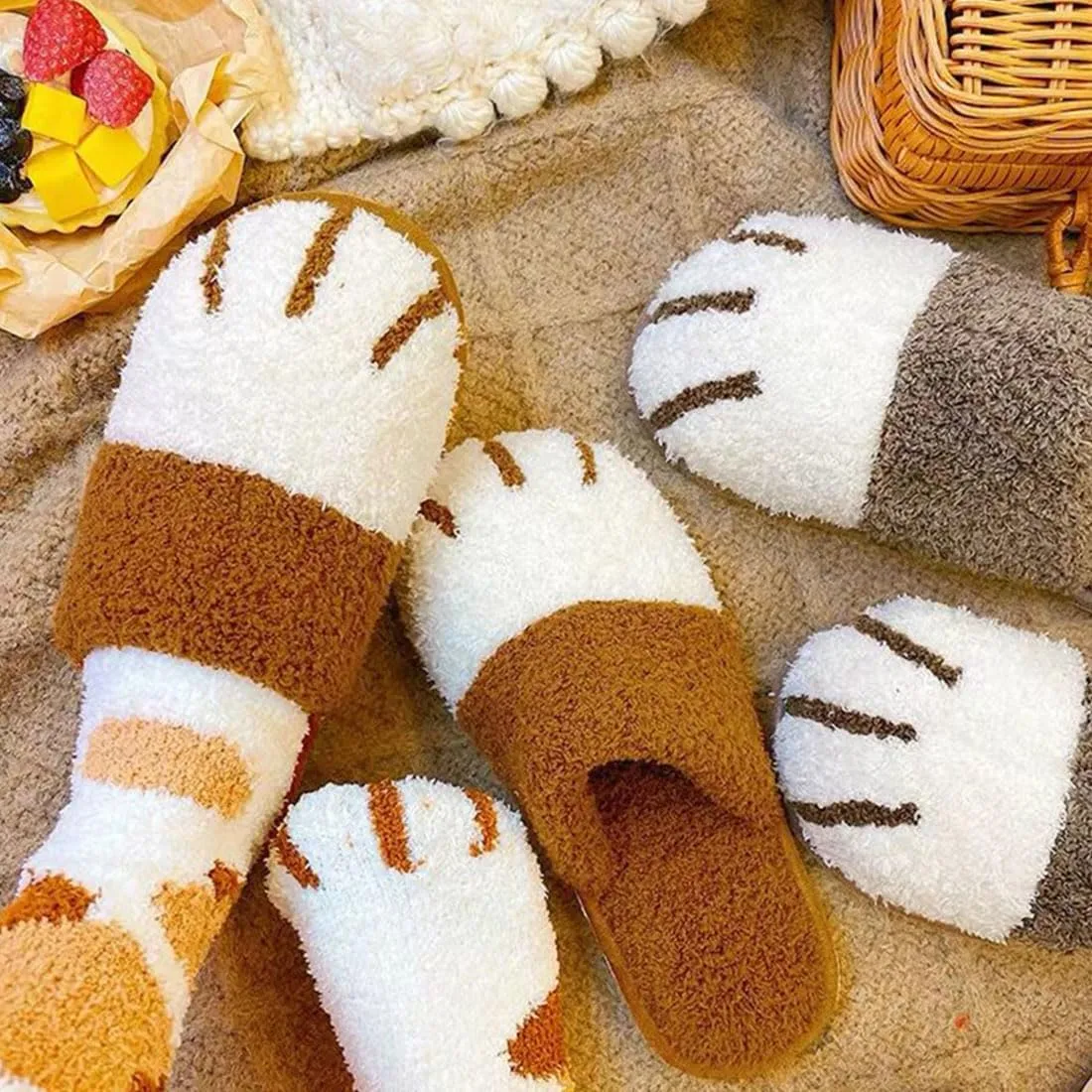 Cat Paw Slippers for Women, 3D Cat Paw Cartoon Warm Cozy Fuzzy Bedroom House Slippers