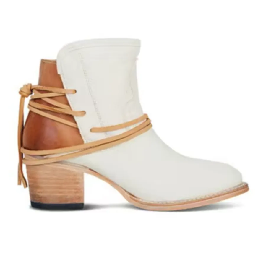 Durable orthopedic Boots