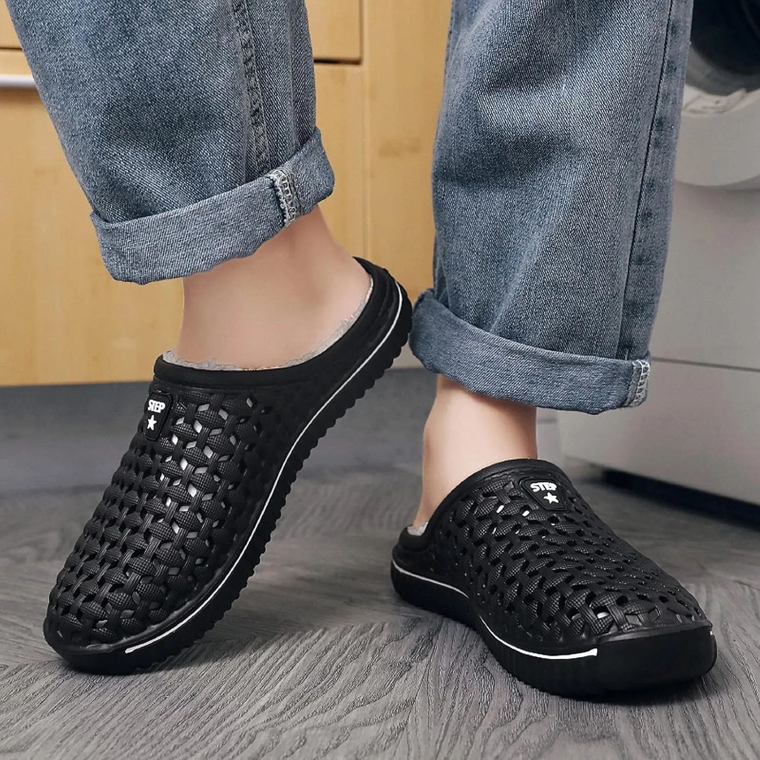 FLIOZY Mens Womens Warm Lined Clog Breathable Mesh House Slippers Winter Slip On Walking Garden Shoes