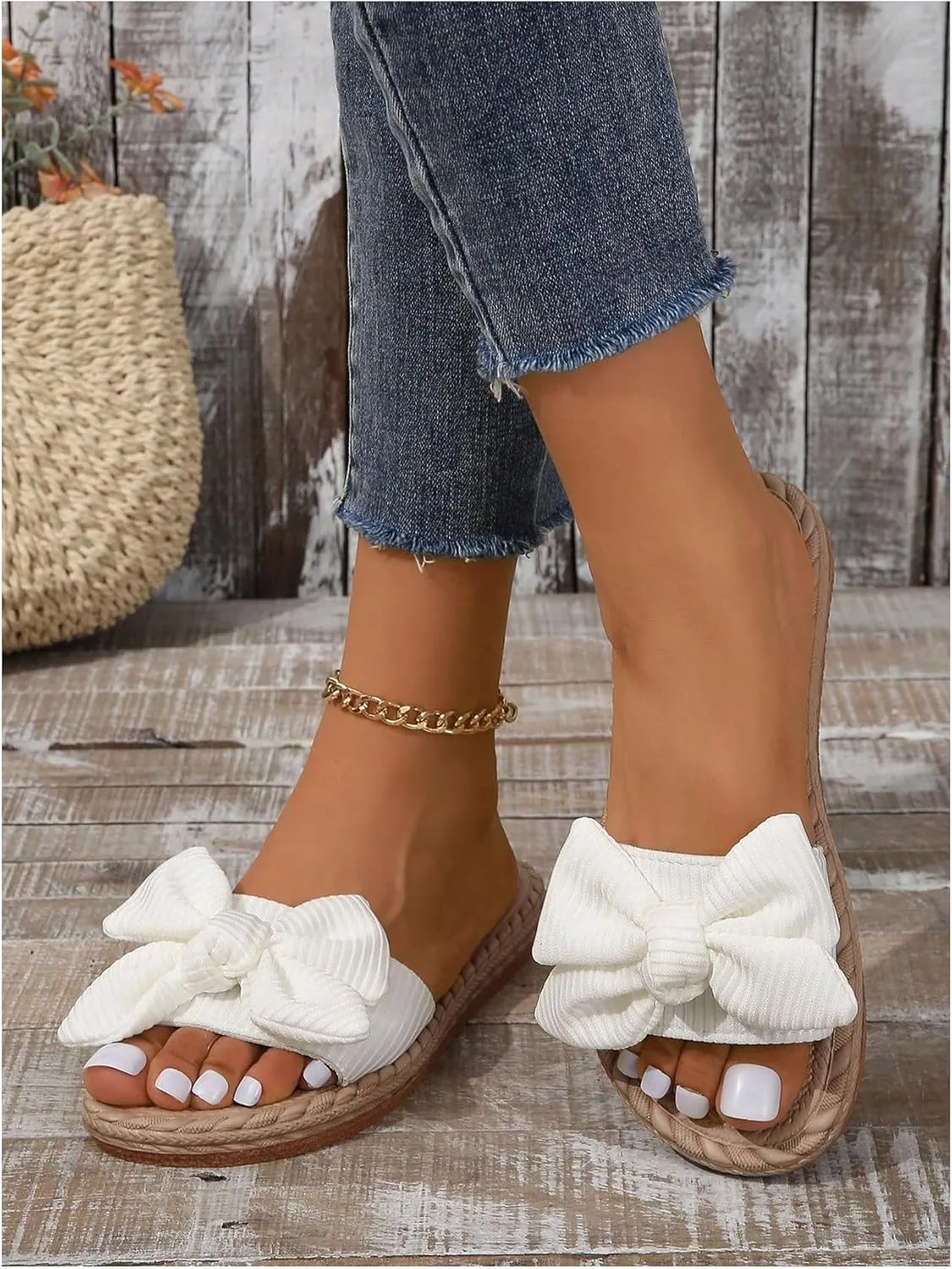 GORGLITTER Women's Bow Beach Flat Sandals Open Toe Slip on Slide Sandals