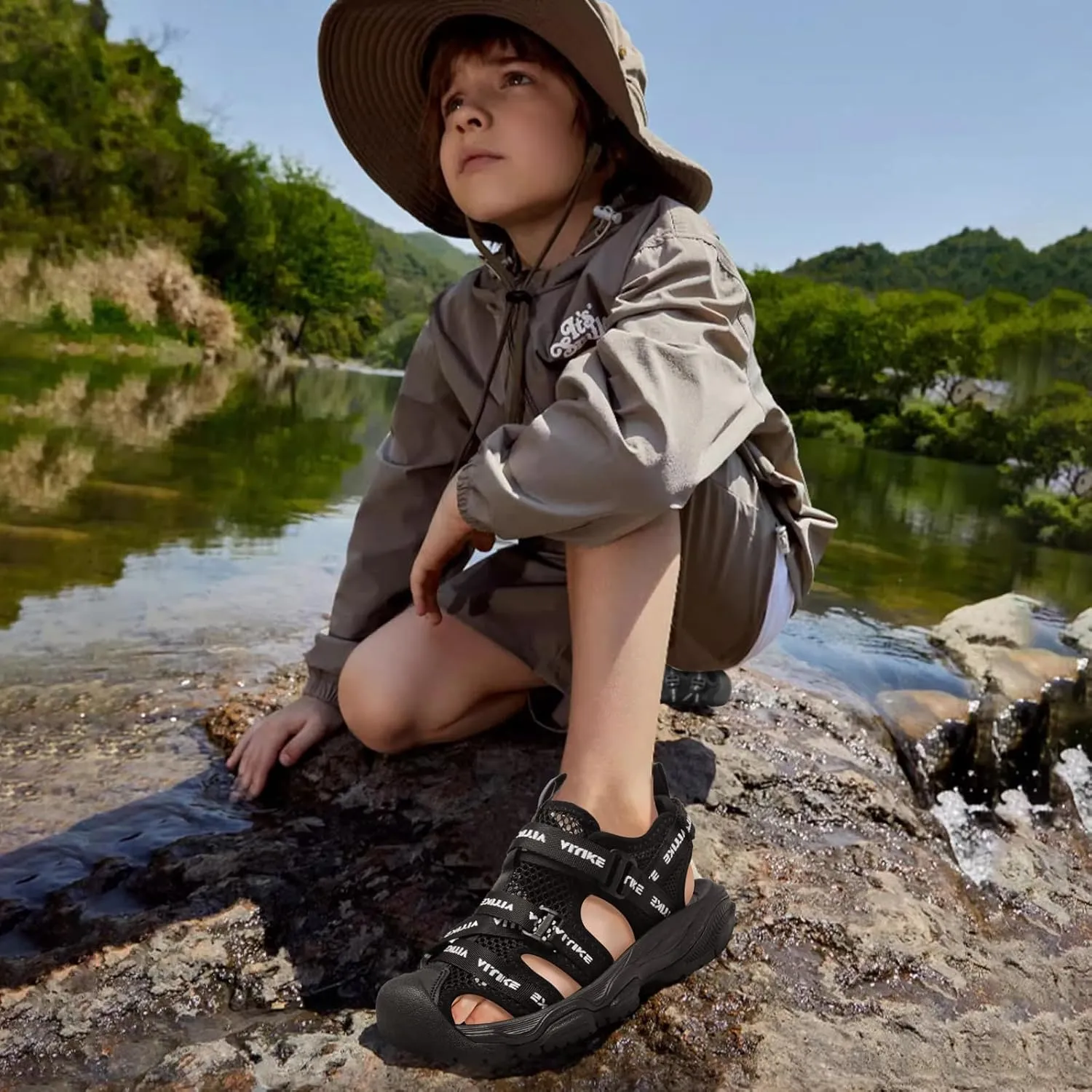 JMFCHI Boys Girls Sports Sandals Summer Kids Closed Toe Outdoor Sandals Athletic Water Shoes Sandals Child Pool Beach Sandals Quick Drying Slip Resistant