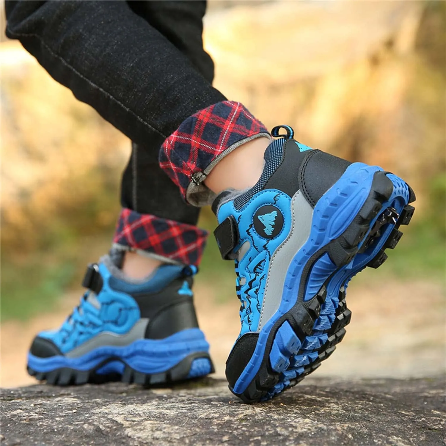 Kids Boys Girls Snow Hiking Boots Winter Plush Warm Ankle Boots Outdoor Waterproof Anti Skid Trekking Hiking Climbing Sneakers