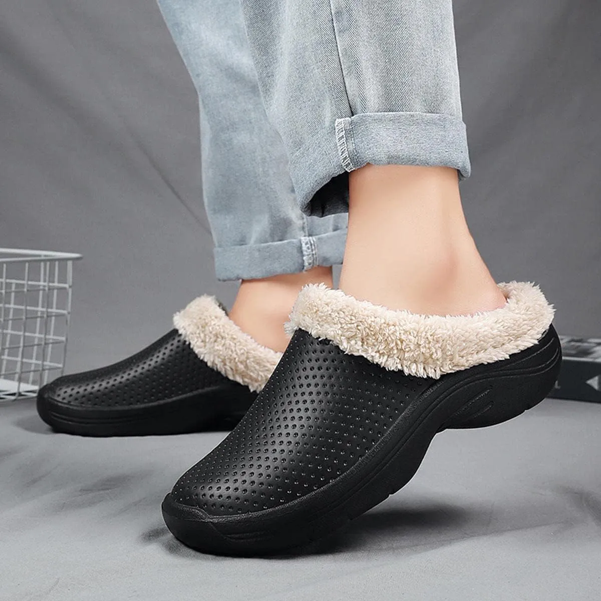 Meidiastra Women’s Mens Fur Lined Clogs Slipper Lightweight Waterproof House Slippers