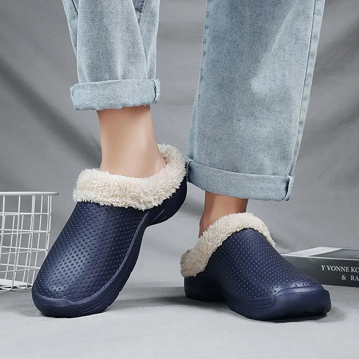 Meidiastra Women’s Mens Fur Lined Clogs Slipper Lightweight Waterproof House Slippers
