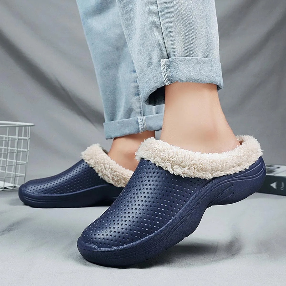 Meidiastra Women’s Mens Fur Lined Clogs Slipper Lightweight Waterproof House Slippers