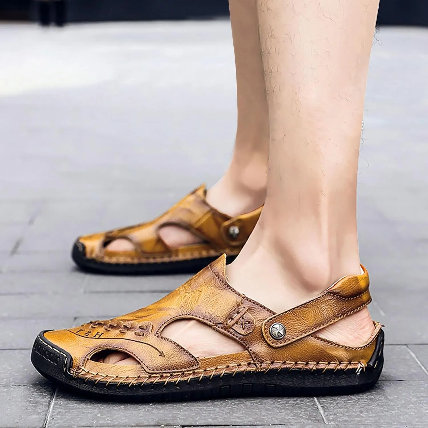 Men's Leather Sandals Closed Toe Hollow Athletic Dual Use Strap Sandals Slip-on Roman Casual Summer Beach Slipper