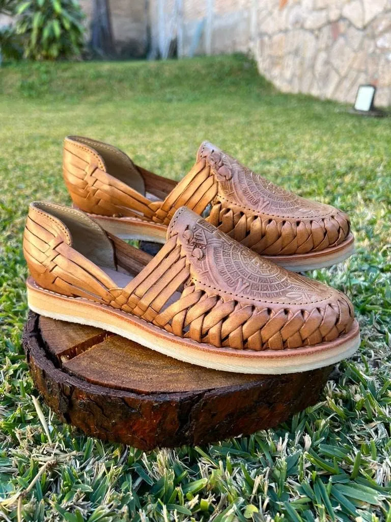 Mexico en la Piel Leather Huarache Sandals for Woman. Aztec Calendar Desing