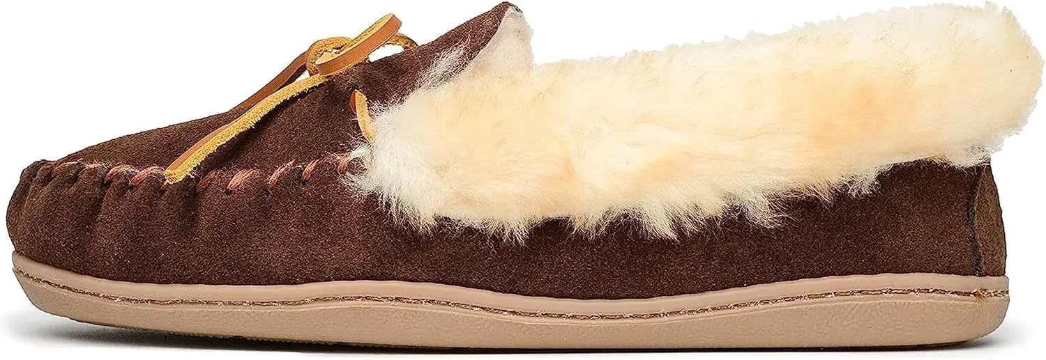 Minnetonka Women's Alpine Sheepskin Slippers, Chocolate, 9.5 W US