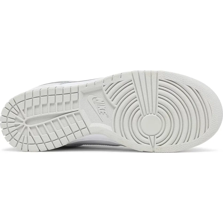 Nike Dunk Low Photon Dust (W)