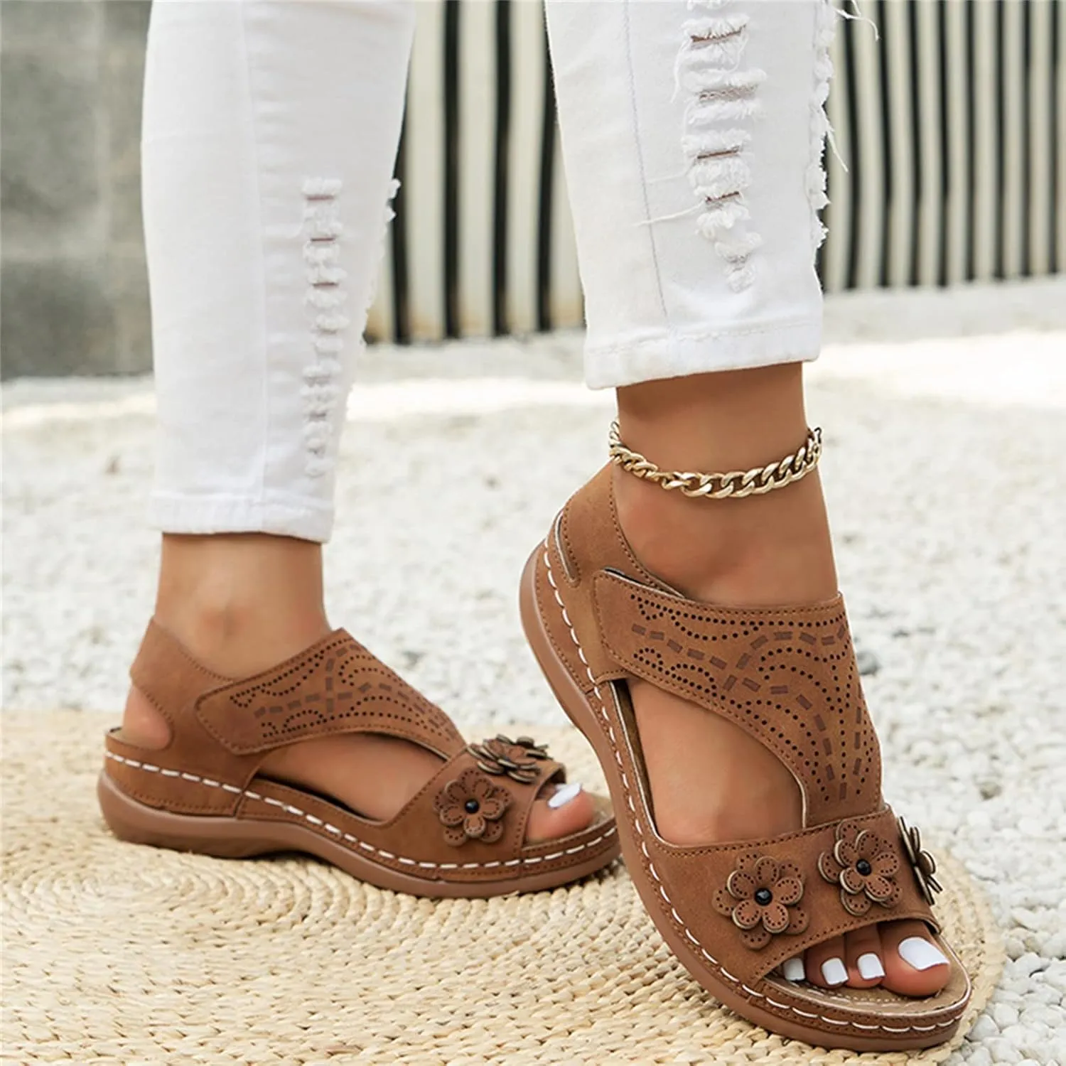 Plantar Fasciitis Sandals Women Memory Foam Womens Orthopedic Walking Shoes Black Flat Sandals for Women Arch Support Slides for Women Extra Wide Womens Sandals Planter Fasciitis Sandals for Women