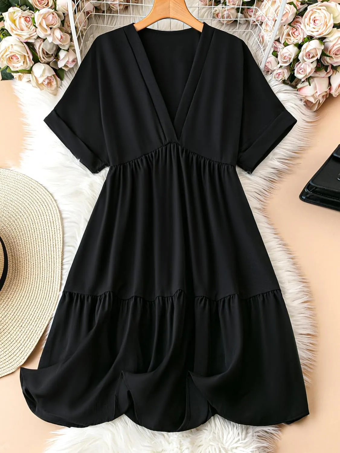 SOLY HUX Women's Plus Size V Neck Flowy Dresses Summer Short Sleeve Swing Loose Casual Smocked Dress