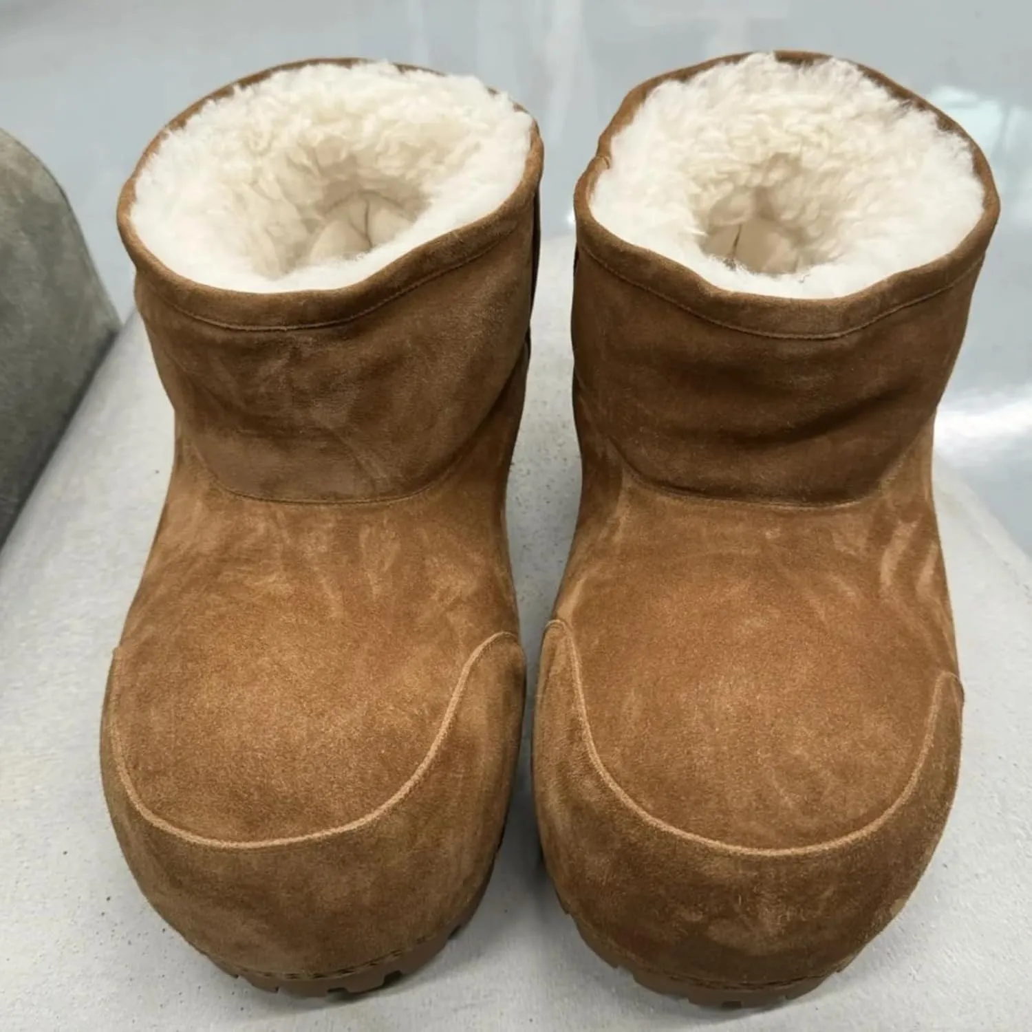 Trending Suede Winter Boots for Women Classic Platform Snow Boots with Memory Foam Insole Comfortable Women's Ankle Boots Anti-Slip Outsole for Outdoor Indoor