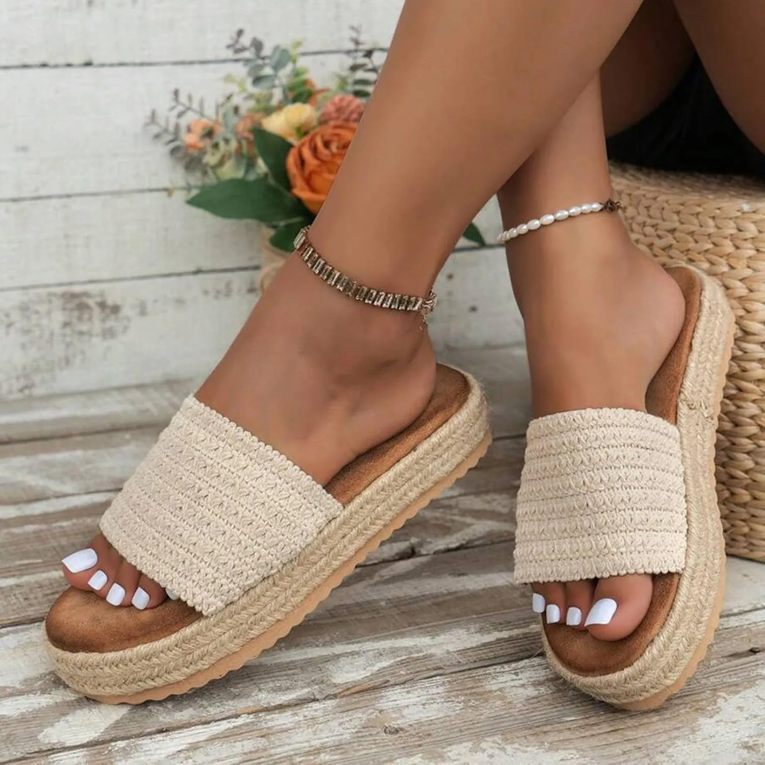 Women's Comfortable Slide Sandals Arch Support Walking Platform Sandals Fleece Lined Slippers for Women Hard Sole