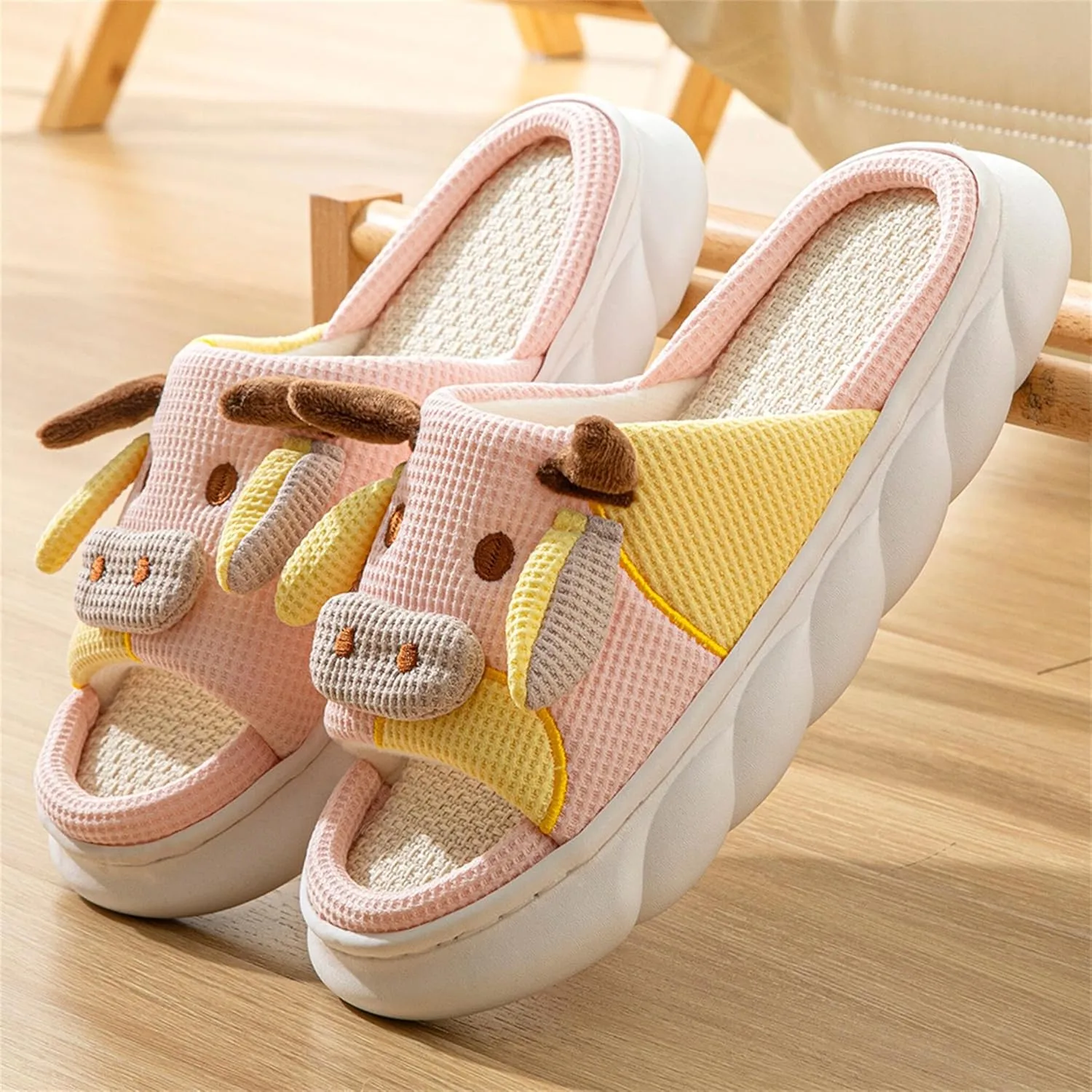 Women's Cute Animal Pig Slippers - Soft, Cosy Four Seasons Home Linen Slippers