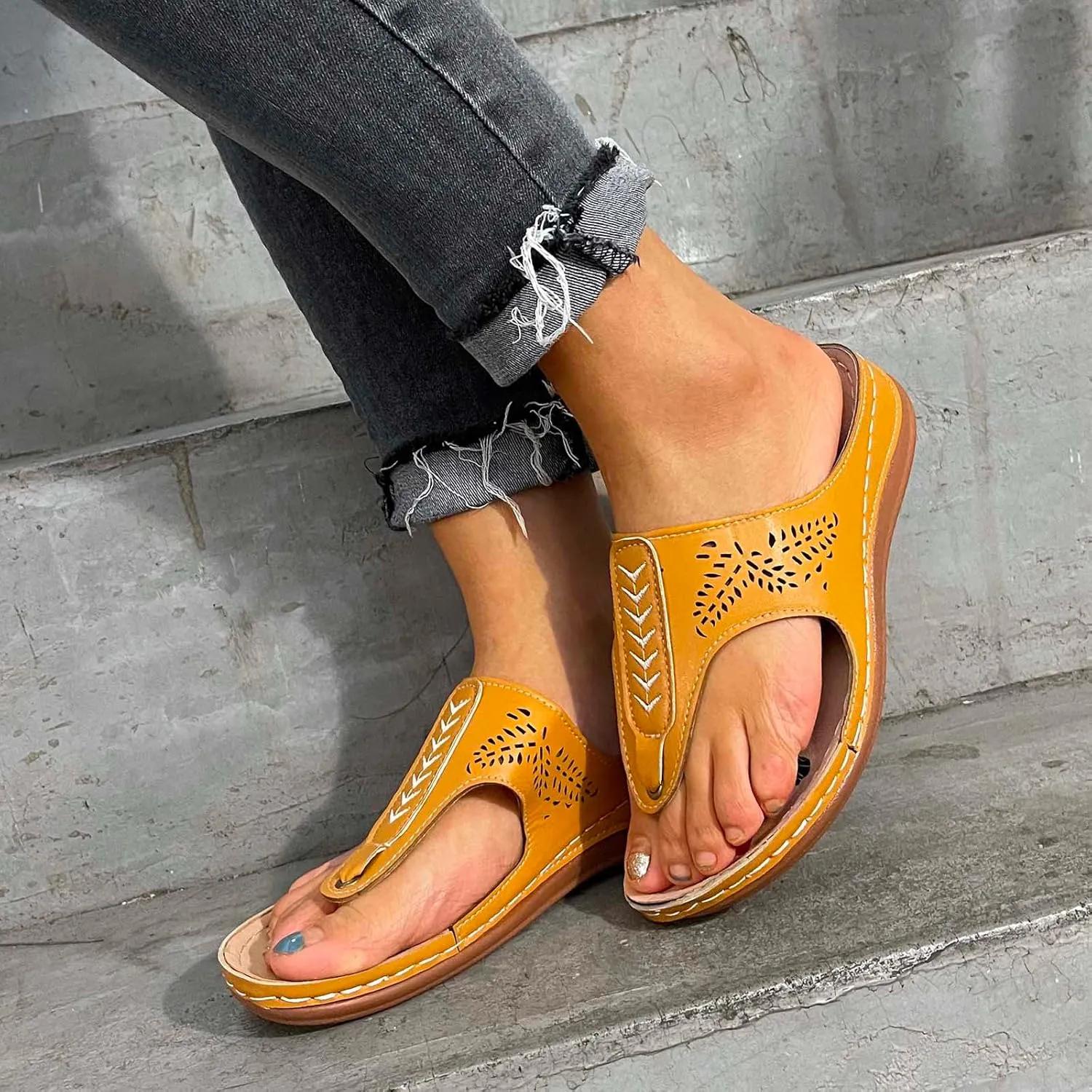Women's Hollow Out Trendy Sandal Solid Arch Support Summer Slipper Platform Clip Toe Sandals Vacation Orthopedic Shoe